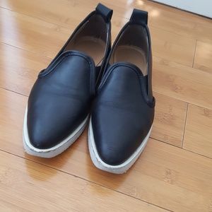 Everlane Street Shoe