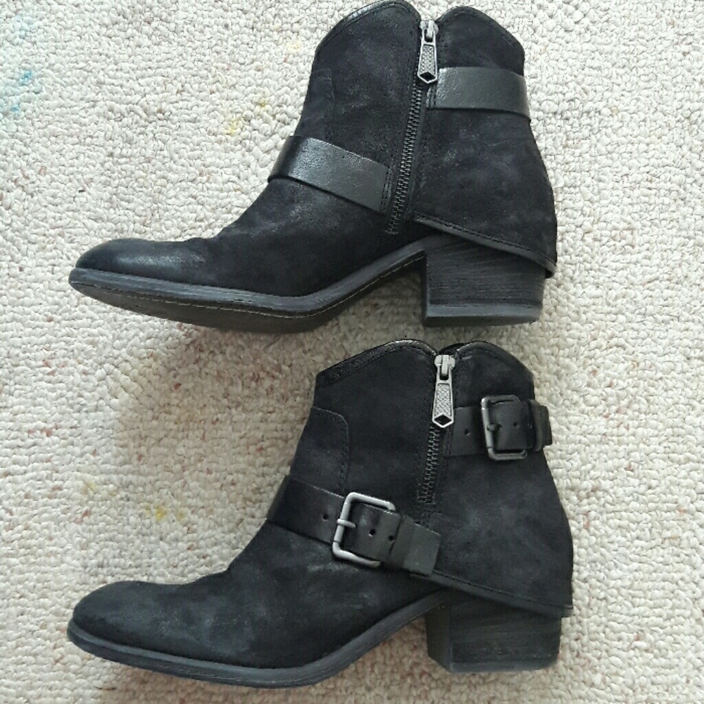Donald J Pliner boots