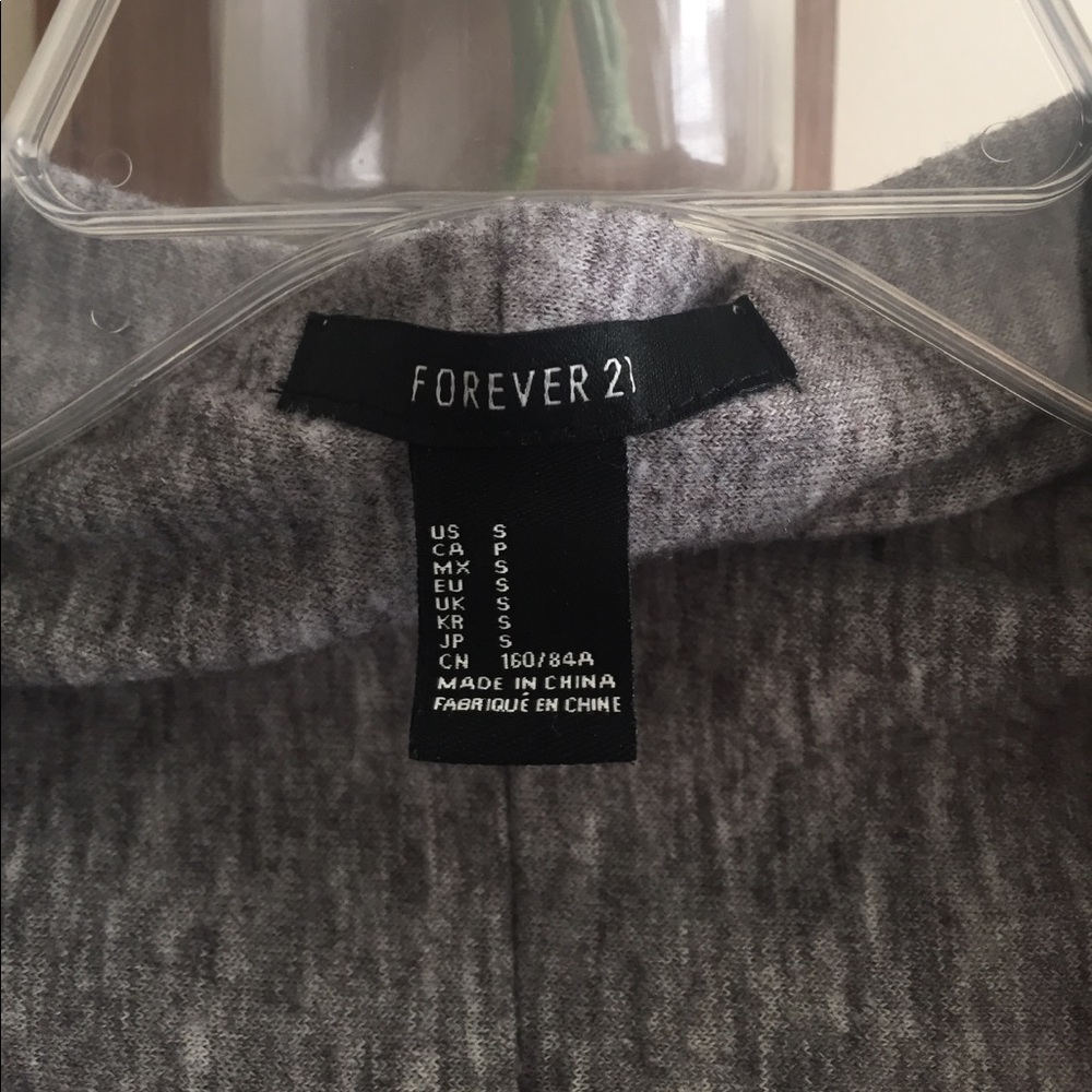 FOREVER 21 - PERFECT CONDITION - Gray cardigan - Picture 3 of 4