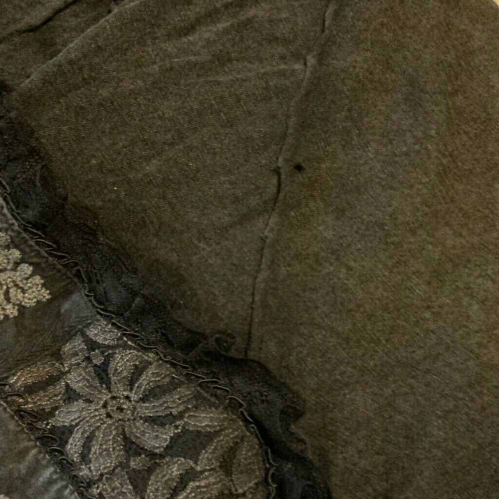 Additional Pictures of Free People maxi skirt.