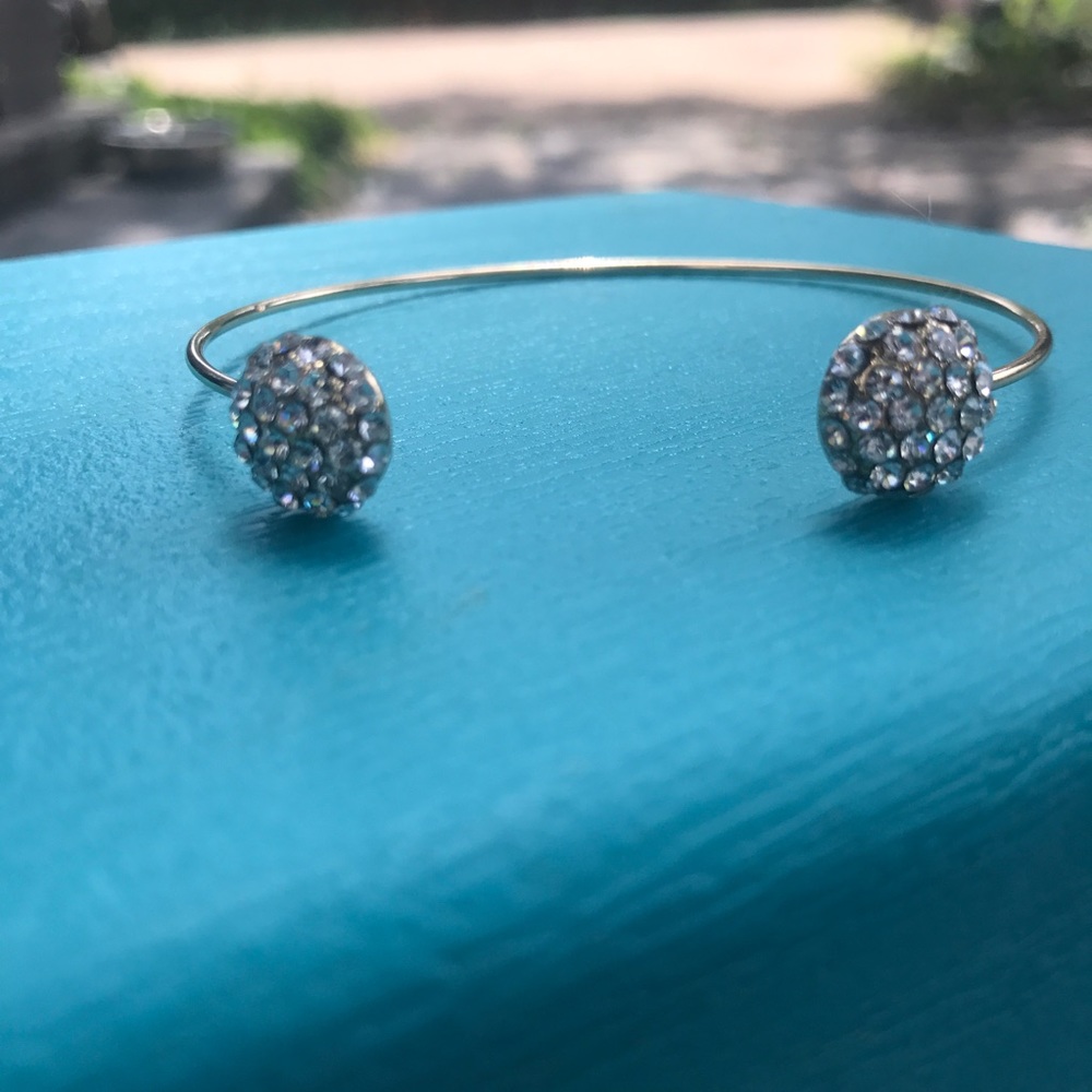 HP4x🏆🏆🏆🏆 Crystal Bangle Bracelet - Picture 2 of 4