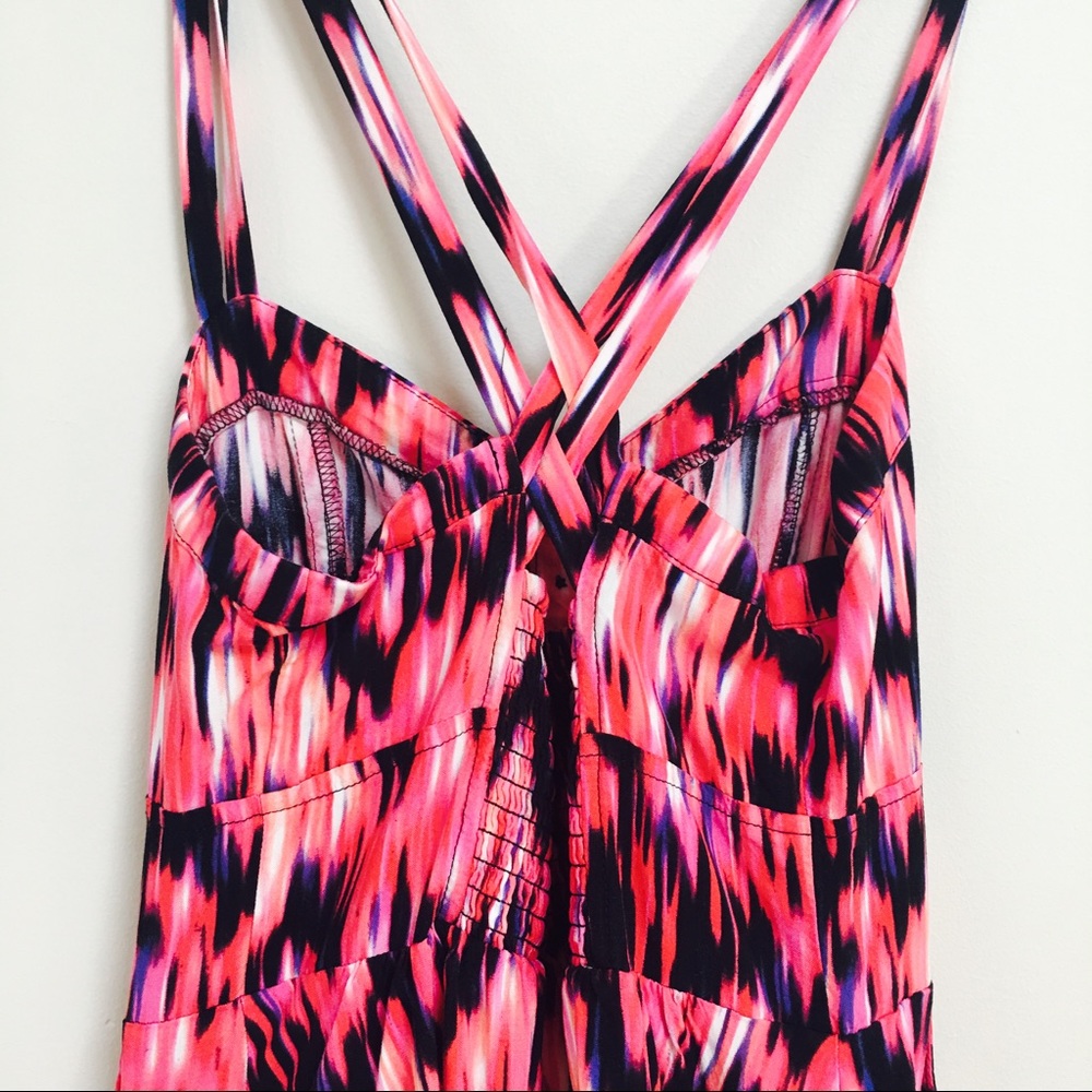 Express Dress - Picture 3 of 3