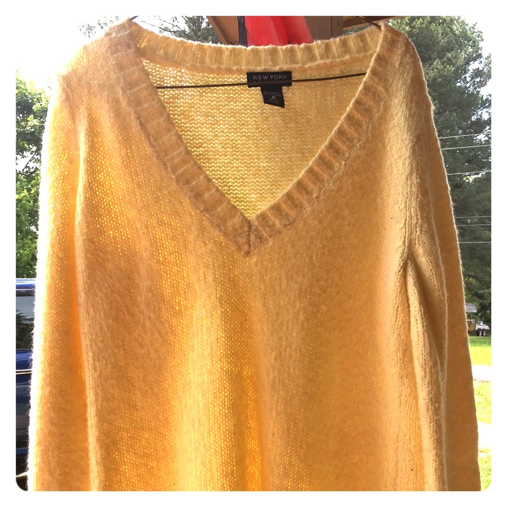 New York & Company Sweater
