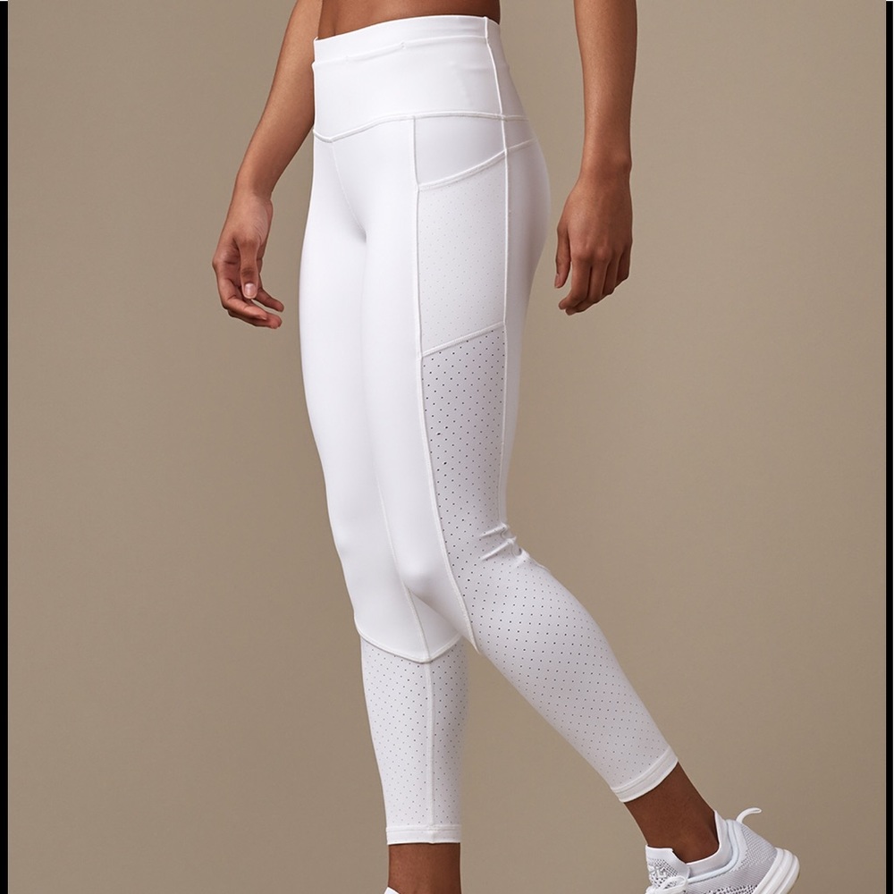 Lululemon Miles over miles tight NEW