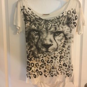 White top with a cut back