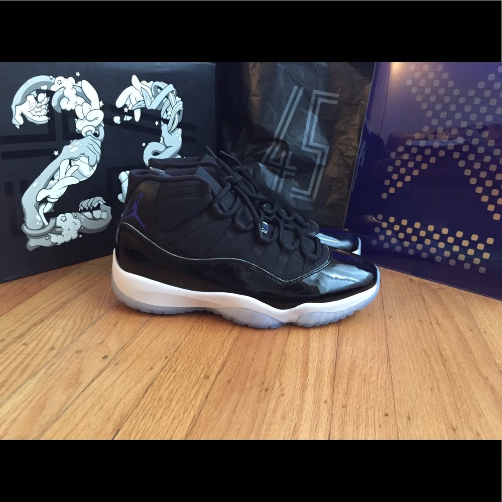 Jordan XI RETRO UA SPACE JAM 45 SIZE 12