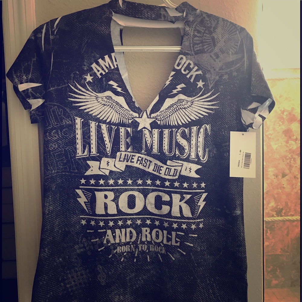 Open neck rock tee