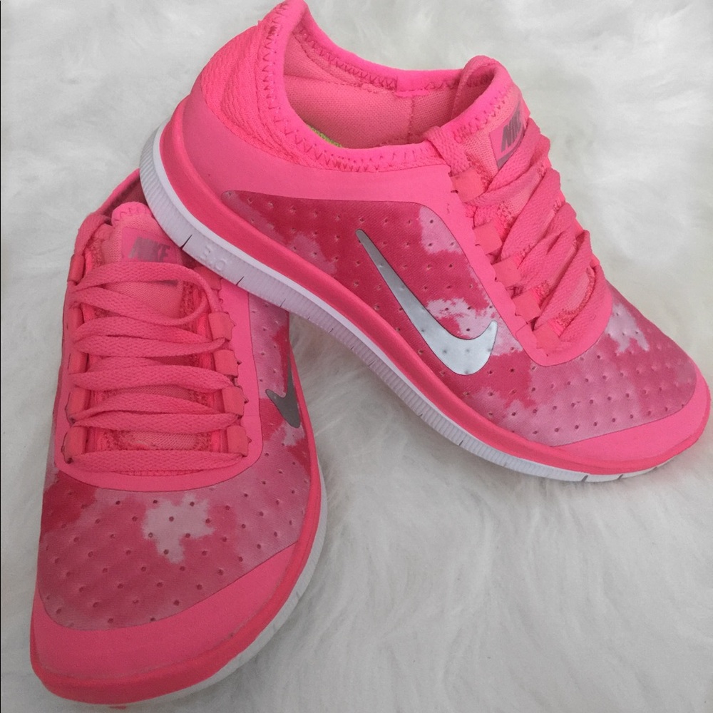 BRAND NEW Nike Free