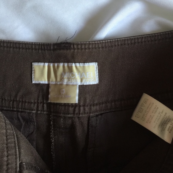 Michael kors short in good condition - Picture 2 of 3