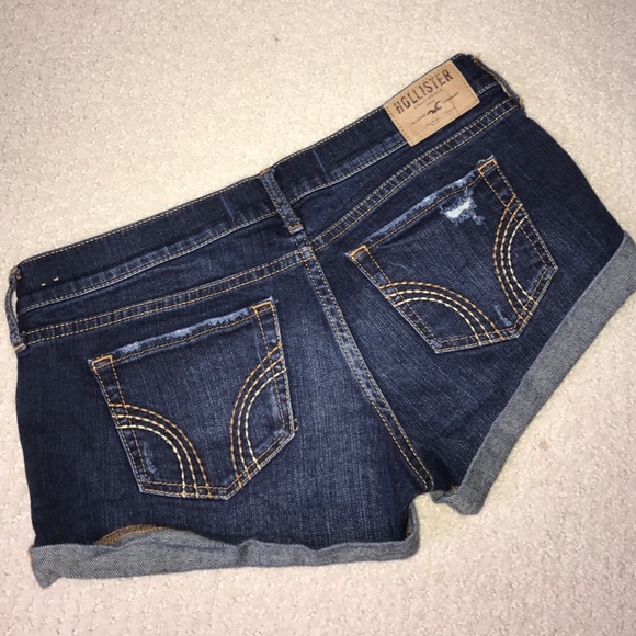 Hollister Women's Distressed Dark Jean Shorts - Picture 2 of 4