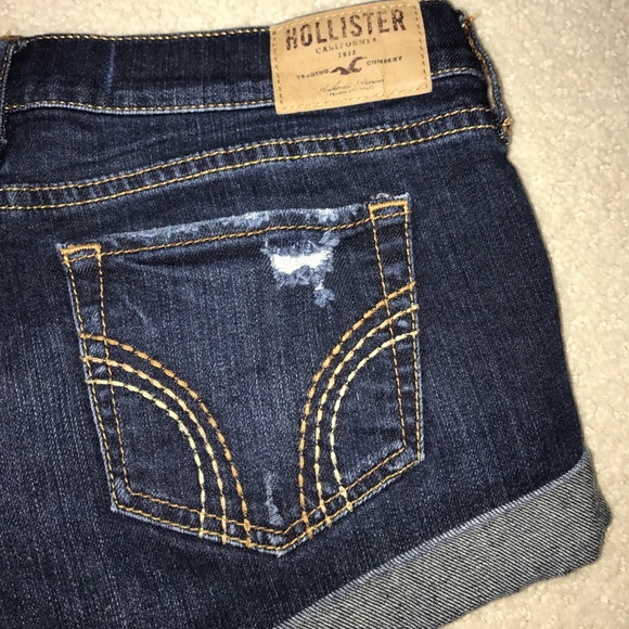 Hollister Women's Distressed Dark Jean Shorts - Picture 3 of 4