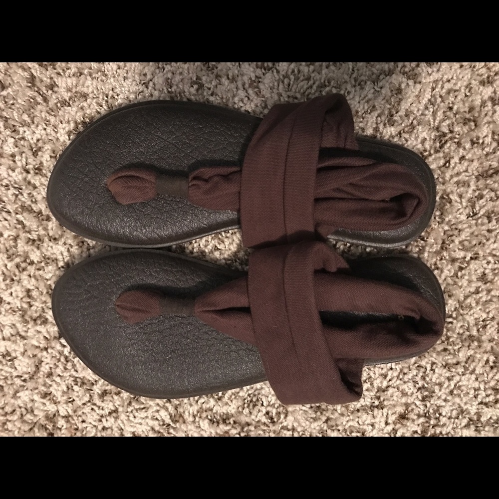 Sanuk yoga sling sandal