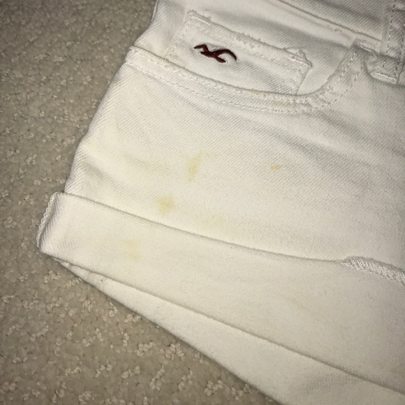 Women's Hollister White Jean Shorts - Picture 4 of 4
