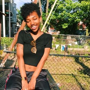 Meet your Posher, Devin