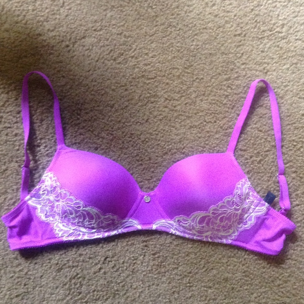 Gently Used Natori Bra size 34 B