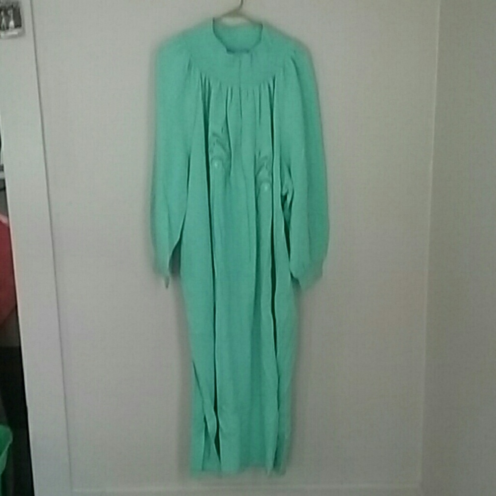 Nwt green 3x Anthony Richards embroidered robe