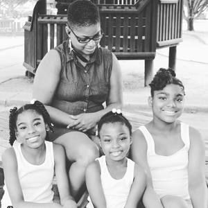 Meet your Posher, Latoya