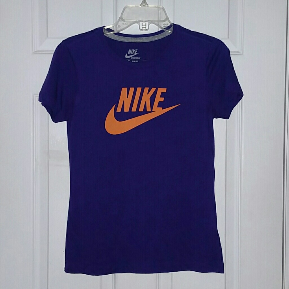 COMFY & CUTE GRAPHIC PURPLE & ORANGE TEE SHIRT EUC