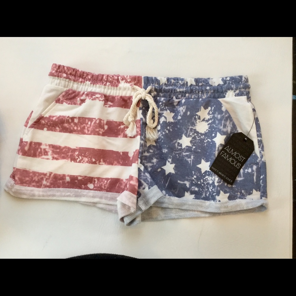 NWT Almost Famous shorts large
