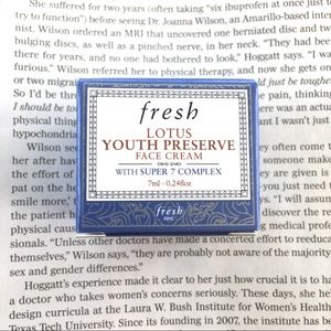 fresh LOTUS YOUTH PRESERVE face cream