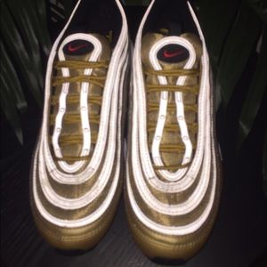 💧SOLD💧 air max 97 metallic gold