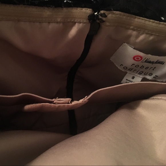 Neiman Marcus/Robert Rodriguez Lace Party Dress - Picture 4 of 6