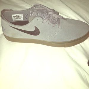Nike SB zoom. Brand new.