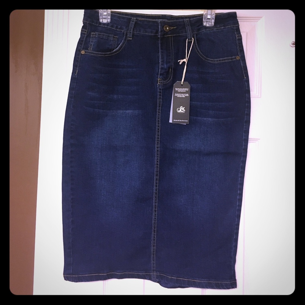 Denim pencil skirt