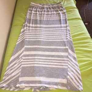 Gray stretchy maxi skirt