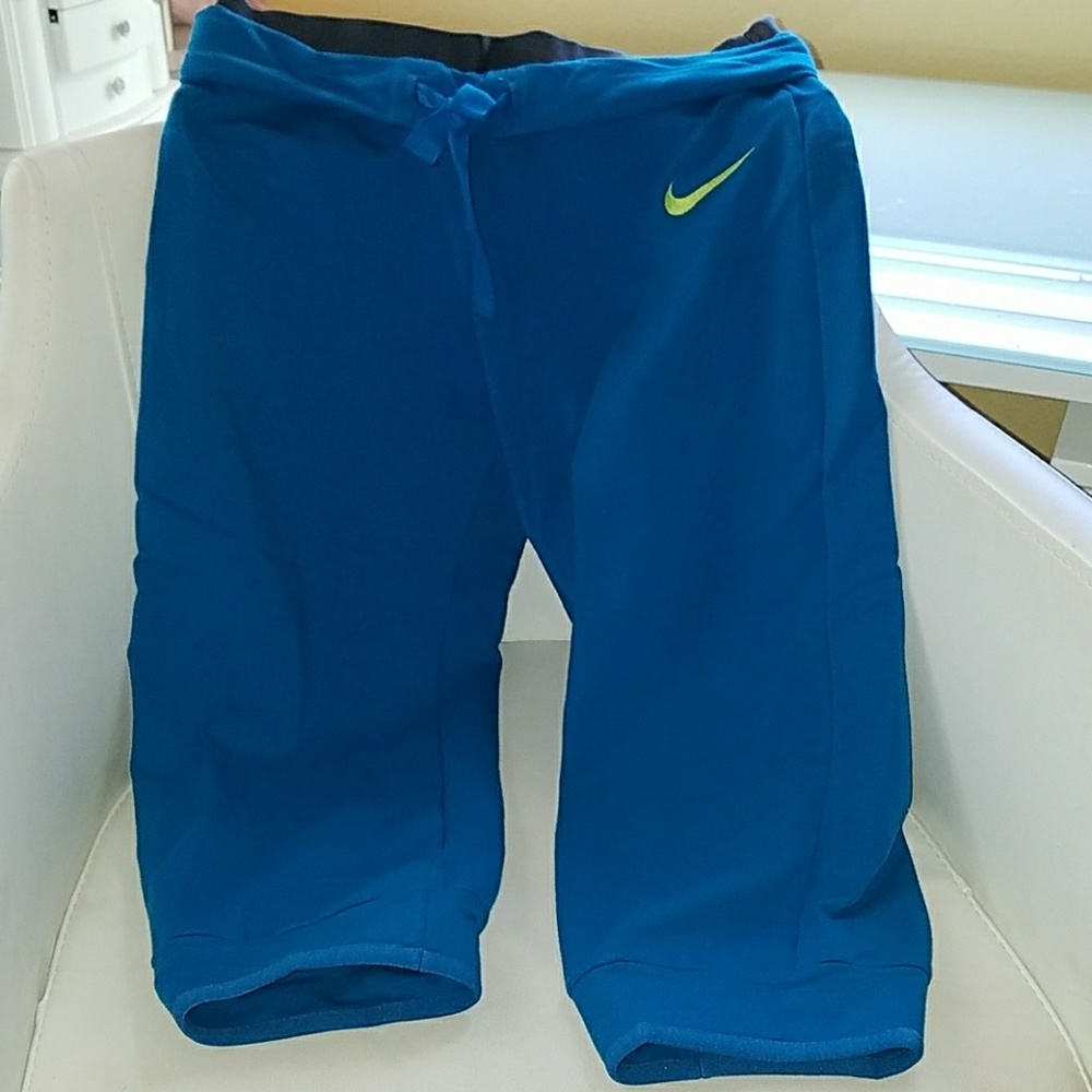 NIKE ( below the knee) wear