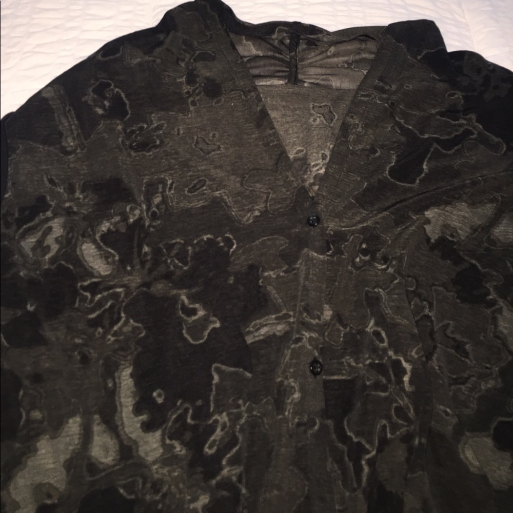 Simply Vera Vera Wang Blouse - Picture 2 of 3