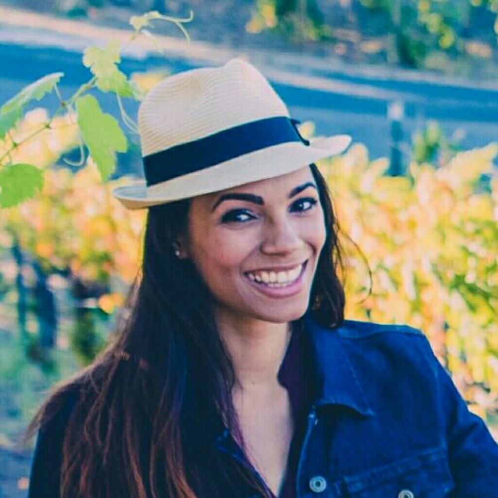 Meet your Posher, Hallie