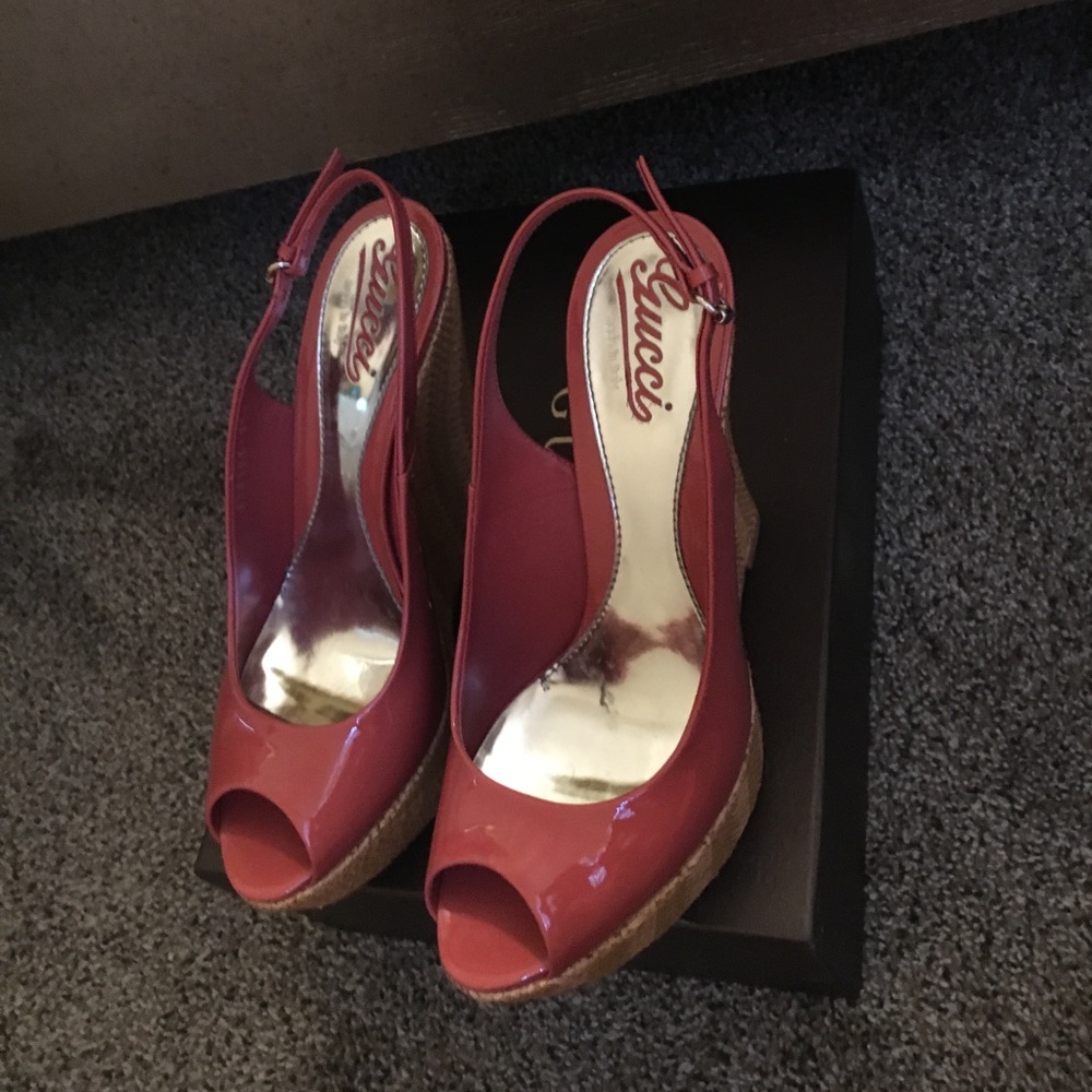 Auntentic Gucci Wedge Sandals Size 7 1/2