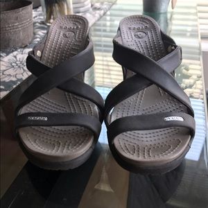 Crocs sandals with heel!