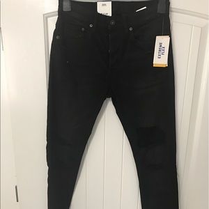 Men's jeans size 31/32 brand new