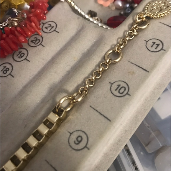 Must Have Necklace - Picture 6 of 6