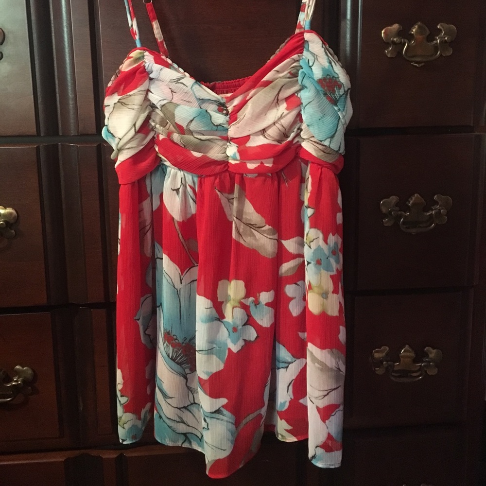 Floral tank top / cami shirt! Spring