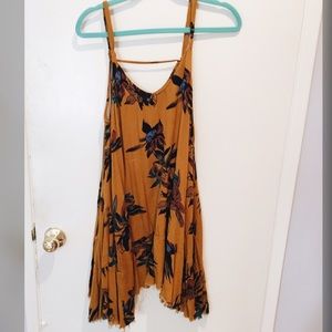 Beautiful flowy floral dress