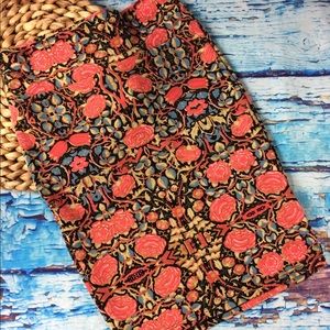 LuLaRoe Cassie Pencil Skirt Roses Blue Gold Black