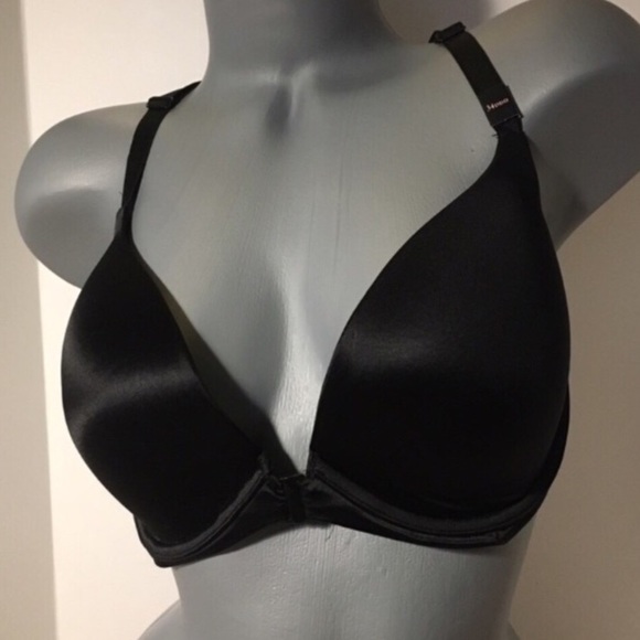 Victoria's Secret Very Sexy Front Close - Picture 2 of 3