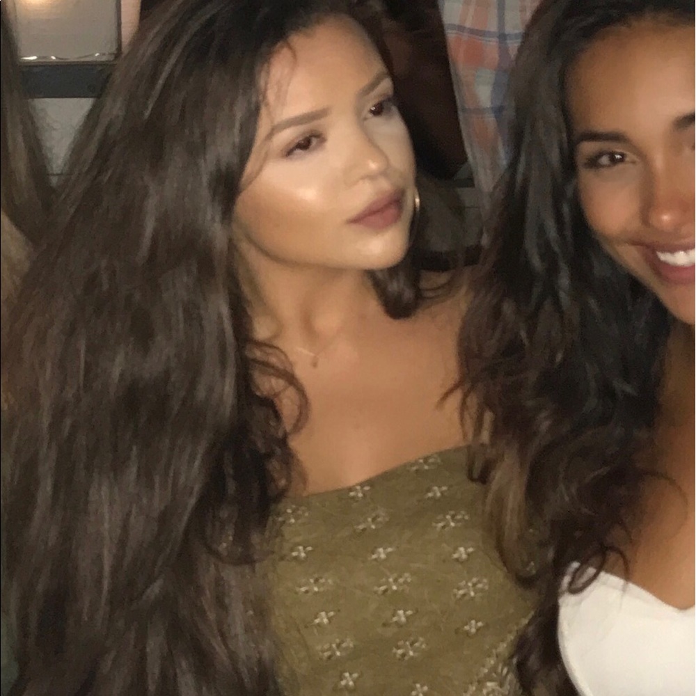 Meet your Posher, Valentina
