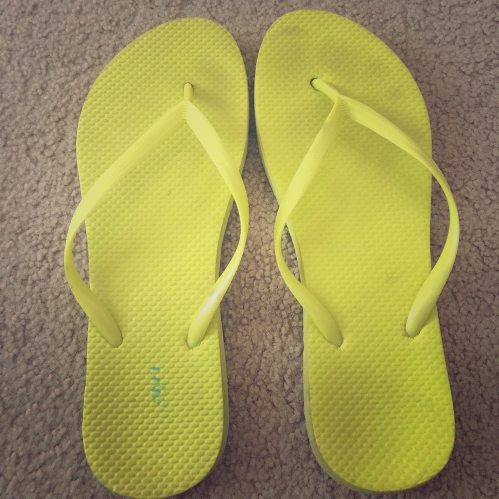 Lime Green Old Navy Flip Flops