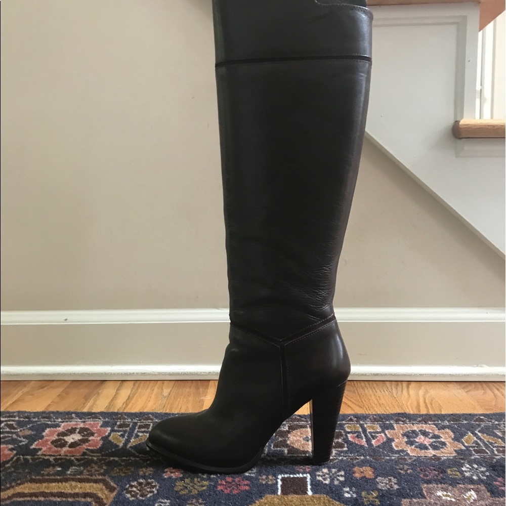 FRENCH CONNECTION BOOTS ALMOST NEW