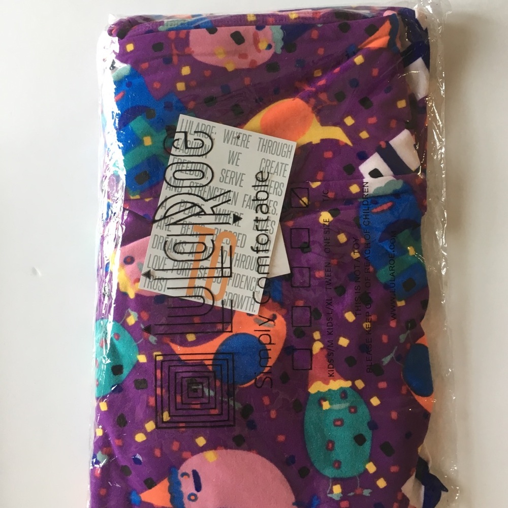 LuLaRoe Tall and curvy birthday leggings