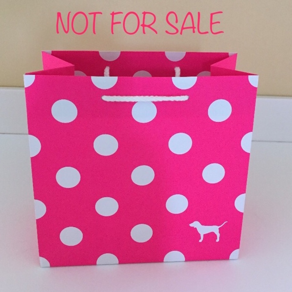 New VSX 32DD ANGEL SPORTS BRA *FREE GIFT*