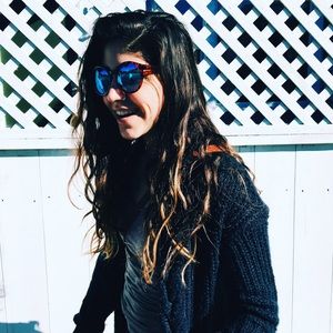 Meet your Posher, Mariana