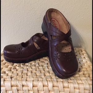 "Klogs" Mary-Jane Open Backed Clog