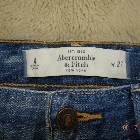 Abercrombie and Fitch Jean Skirt - Picture 3 of 4