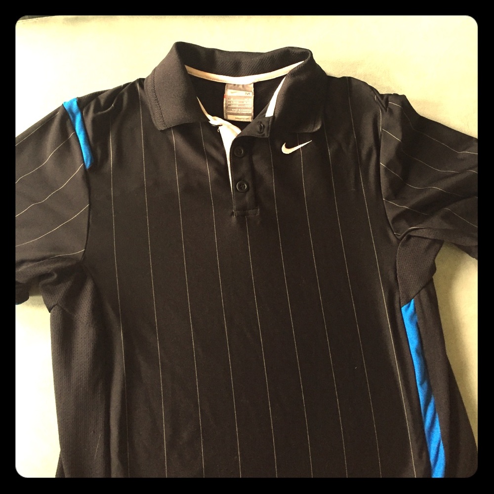 Nike boys/youth fit dry polo shirt. Short sleeve