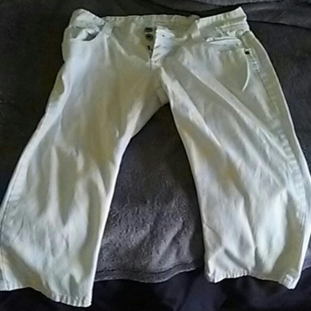 Capris